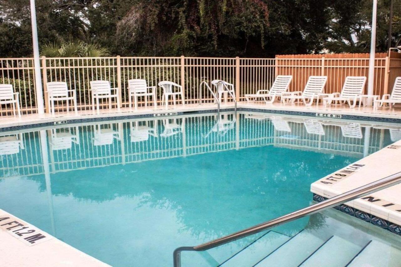 Quality Inn & Suites St Augustine Beach Area St. Augustine Beach Dış mekan fotoğraf